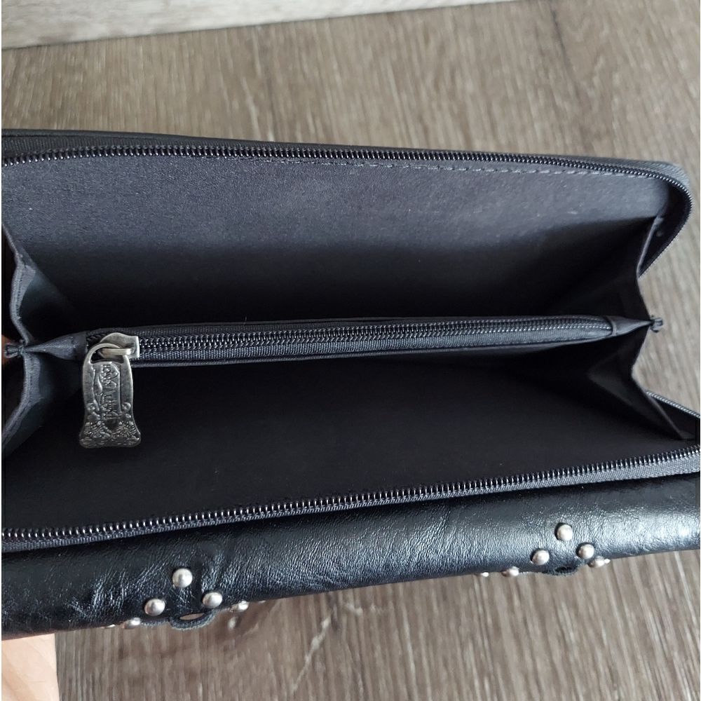 Trinity Ranch Leather Stitch Collection Wallet - Picture 5 of 8
